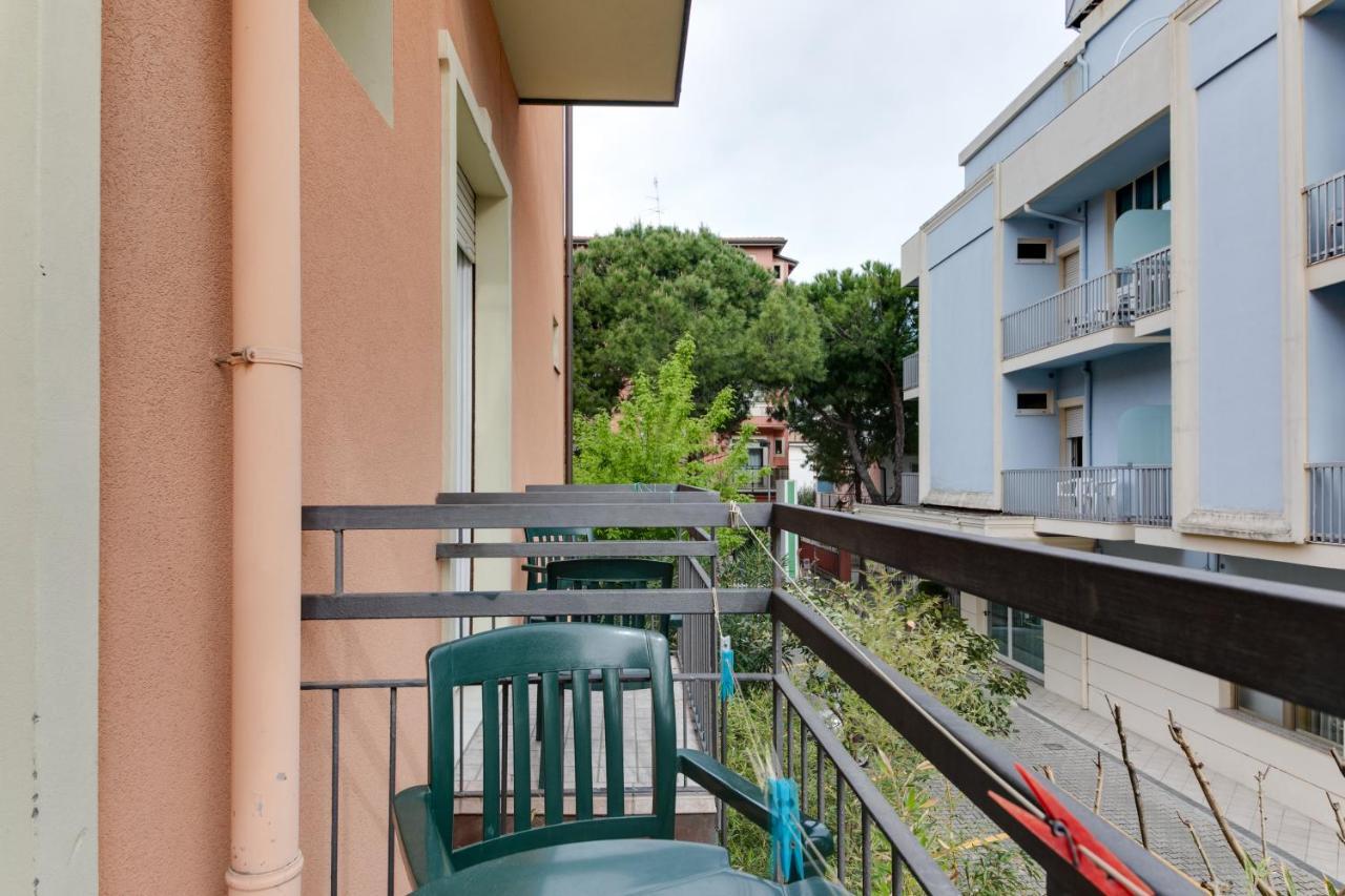 Hotel Villa Merope Rímini Exterior foto